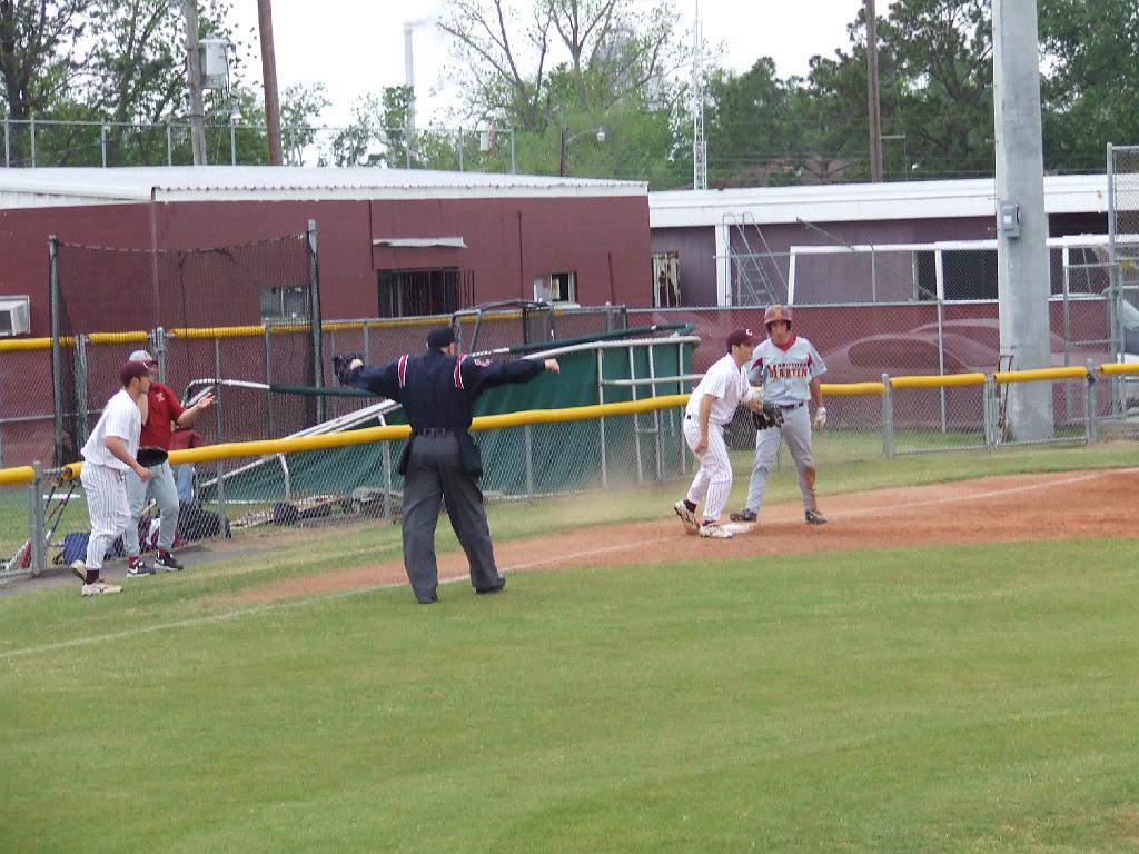 vs Chalmette 4-17-09 (24)